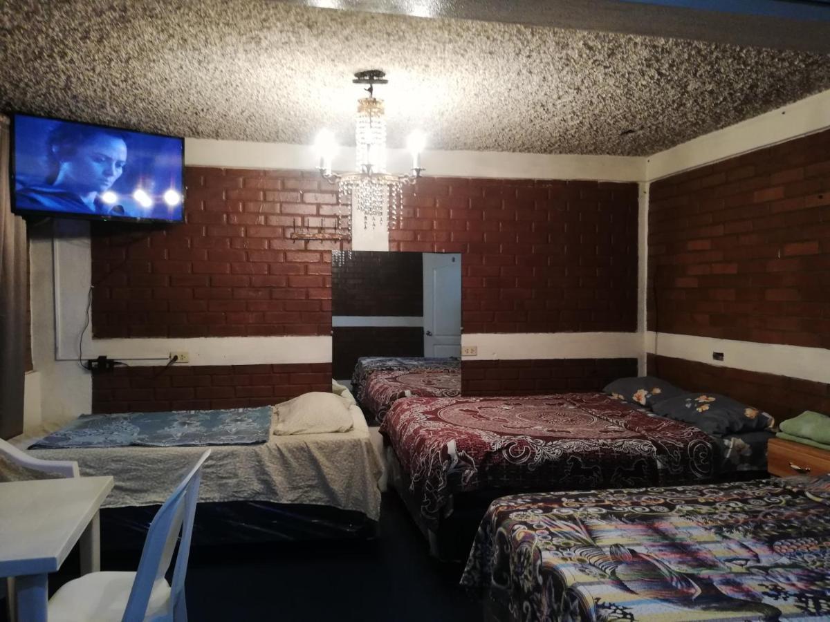Hotel El Meson Guatemala 外观 照片