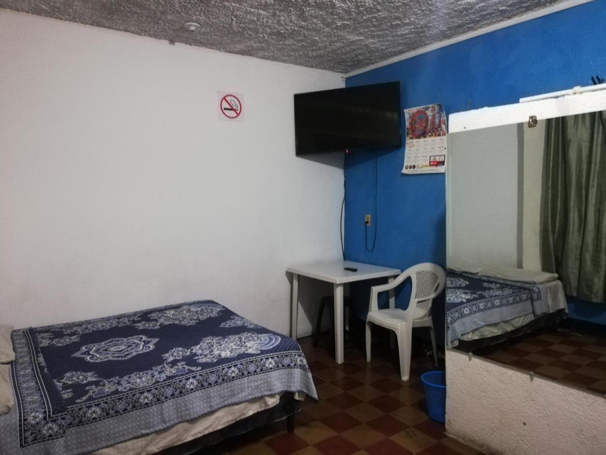 Hotel El Meson Guatemala 外观 照片