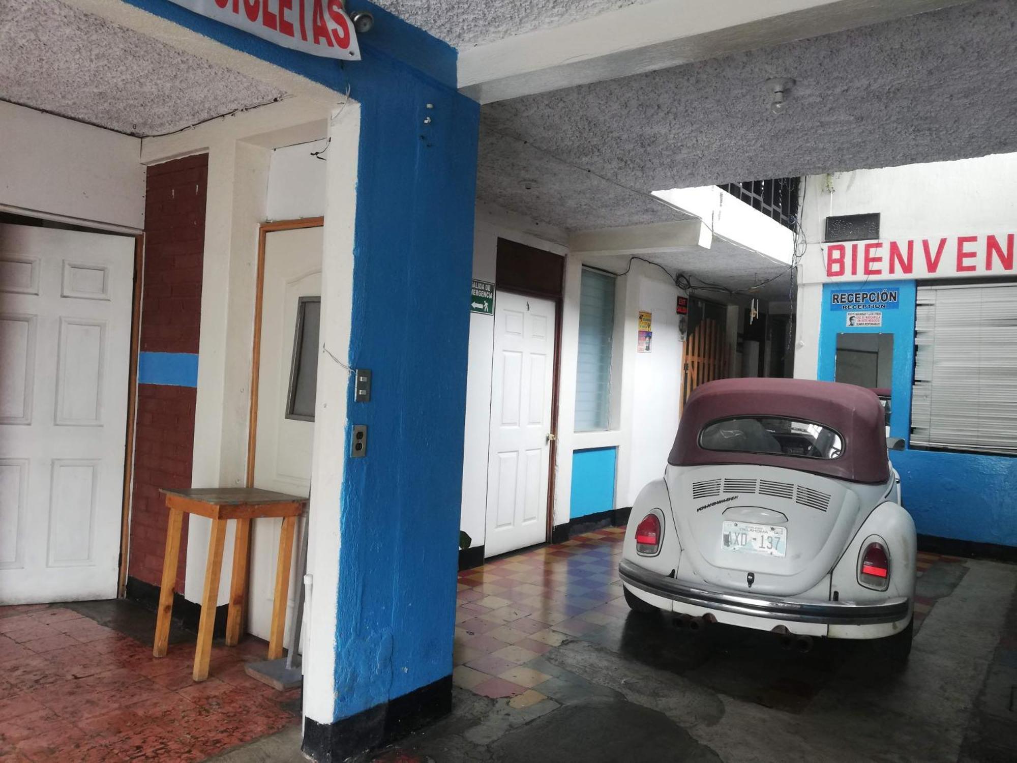 Hotel El Meson Guatemala 外观 照片