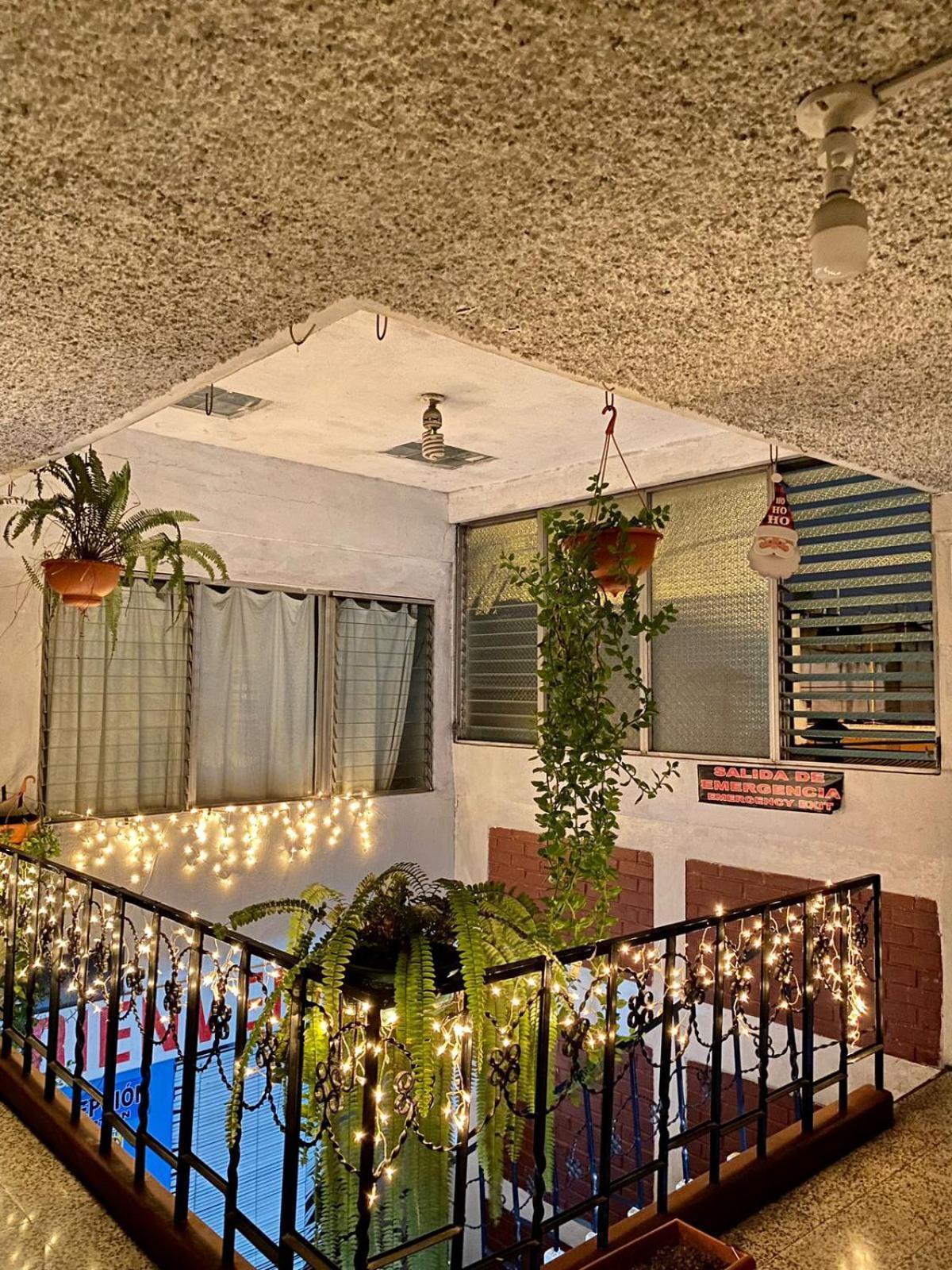 Hotel El Meson Guatemala 外观 照片