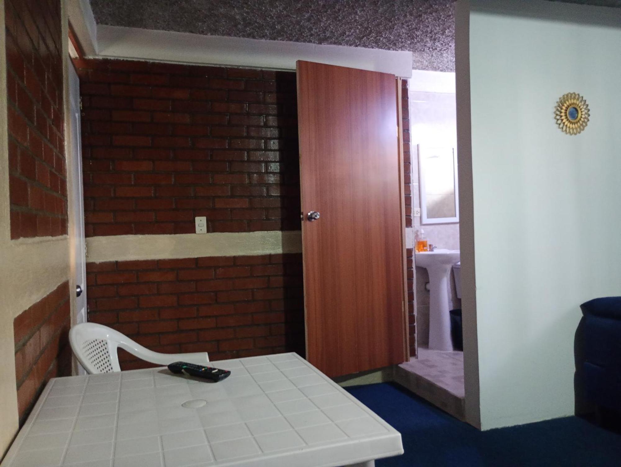 Hotel El Meson Guatemala 外观 照片